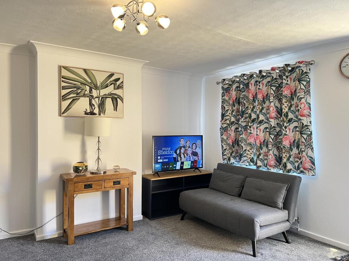 Modern 2 Bed Townhouse Just Outside City Walls With Free Private Parking York Extérieur photo